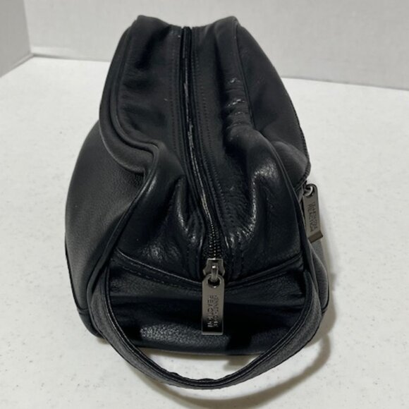 Black Faux Leather Kenneth Cole Reaction Men's Toiletry Zip Bag 9"x4"x4.5" - Picture 3 of 15